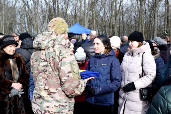 Із п’ятьма захисниками прощалися сьогодні у Кропивницькому