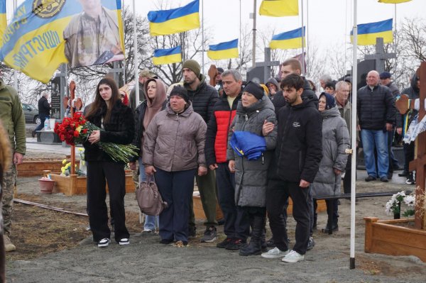 З військовим Василем Безкоровайним попрощались на Кіровоградщині