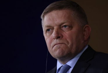 Роберт Фіцо