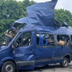 На Сумщині дрон РФ атакував евакуаційний автобус: 9 загиблих, більшість — жінки літнього віку. Поліція назвала це свідомим воєнним злочином.