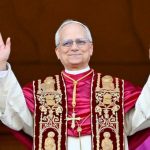 Кардинал Роберт Френсіс Прево став 267-м Папою Римським. Він прийняв ім’я Лев XIV і став першим понтифіком зі США в історії Католицької церкви.