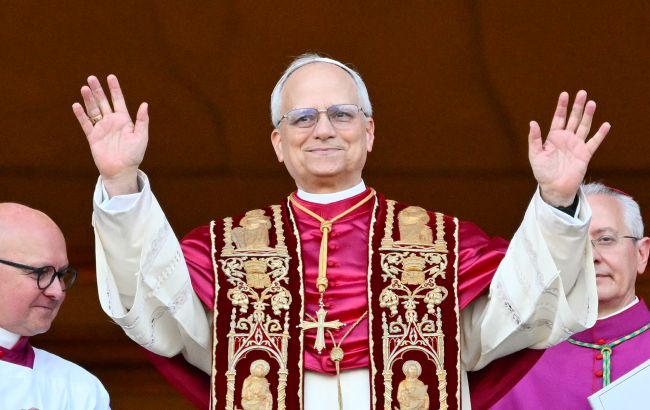 Кардинал Роберт Френсіс Прево став 267-м Папою Римським. Він прийняв ім’я Лев XIV і став першим понтифіком зі США в історії Католицької церкви.