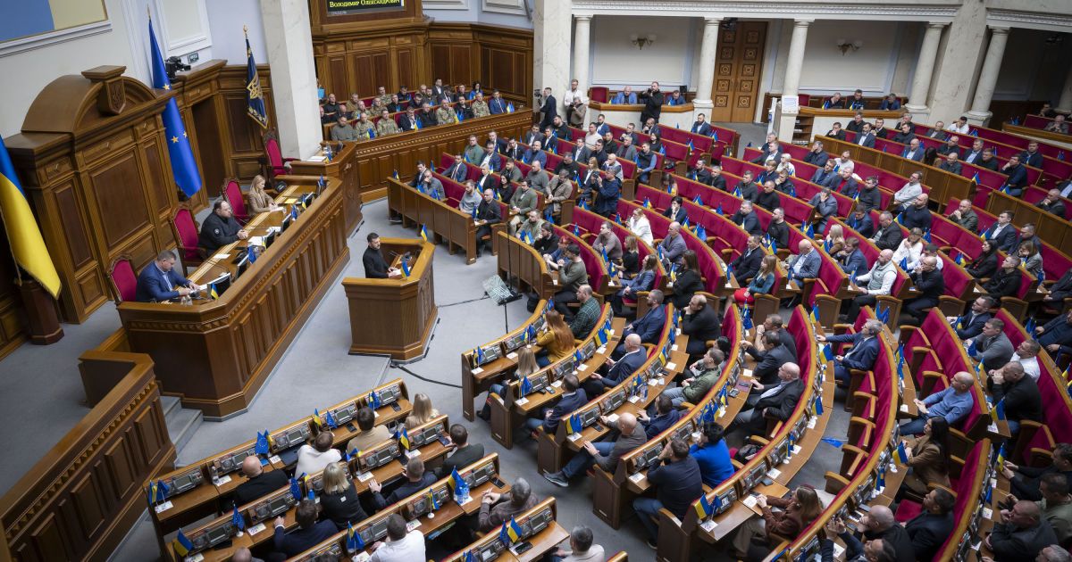 У Верховній Раді не розглядають пропозицій щодо зниження мобілізаційного віку. Про це повідомила народна депутатка Юлія Гришина в ефірі телебачення.
