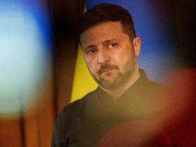 Президент Зеленський заявив, що війна може завершитися в будь-який момент, але наразі ніхто не знає, скільки вона ще триватиме.