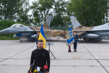 Володимир Зеленський та винищувачі