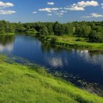 Що означає сон, у якому ви гуляєте біля річки? Детальний розбір тлумачень сну залежно від деталей, емоцій та дій уві сні.
