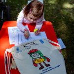 Тисячі мешканців Кишинева взяли участь у фестивалі Sun Dă-i Fest 2025, присвяченому екологічним технологіям, сталому розвитку та зеленим інноваціям.