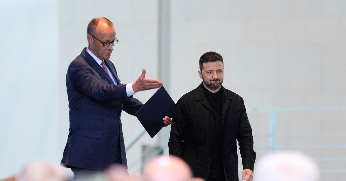 Канцлер Мерц заявив про вичерпані дипломатичні шанси завершити війну в Україні. Німеччина підтримує Київ і приховує постачання зброї.