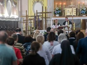 У Луцьку відбулася меса за жертв Волинської трагедії. Захід відвідали дипломати та представники польської меншини. Лунали заклики до ексгумацій.