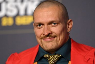 Олександр Усик заробив $132 млн за реванш із Дюбуа. Яку суму він сплатить до бюджету України і скільки залишиться після всіх витрат — деталі.