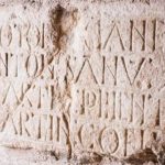 Google DeepMind представила модель Aeneas, яка реконструює пошкоджені латинські написи та аналізує їхній контекст за допомогою ШІ та відкритих даних.