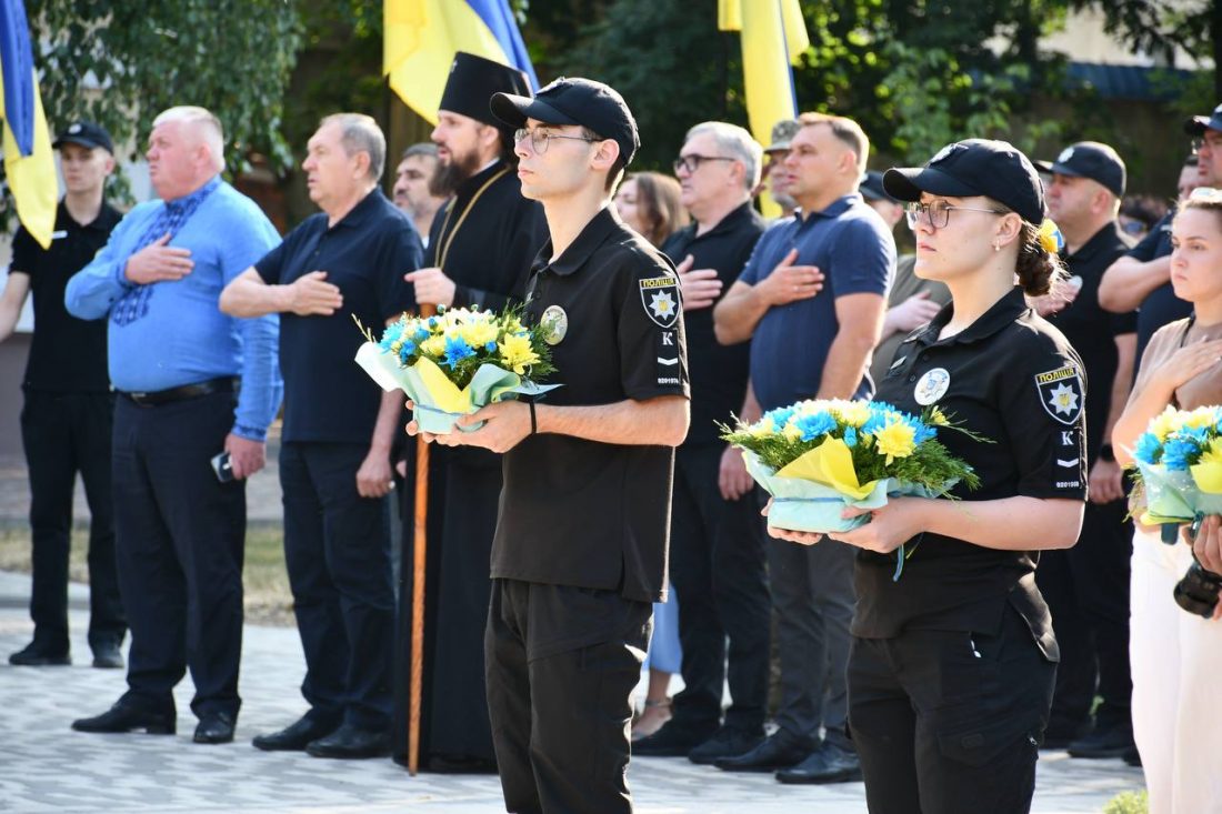 У Кропивницькому 15 липня вшанували День Української Державності: урочистості, покладання квітів, відзнаки, участь громади, вшанування Героїв.