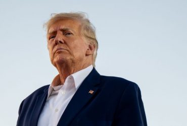 Після зустрічі з Путіним Трамп обговорив важливі питання з Зеленським та лідерами НАТО. Деталі переговорів та майбутня тристороння зустріч.