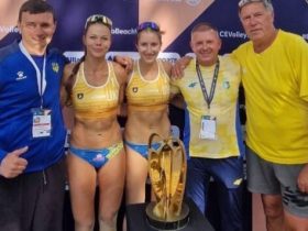 Українська пара Гладун і Лазаренко вперше в історії виграла золото чемпіонату Європи з пляжного волейболу, обігравши у фіналі дует з Франції.