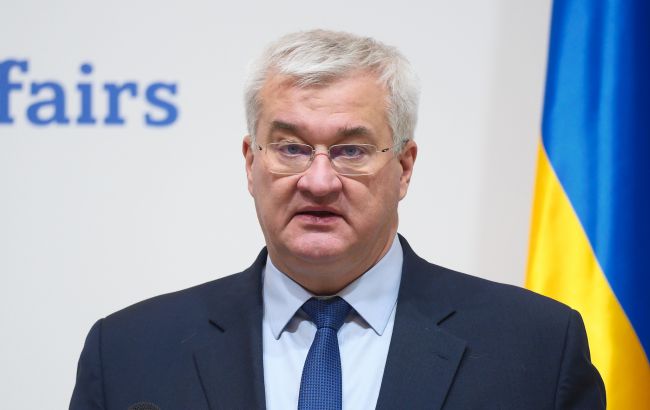 МЗС України вимагає від ХАМАС звільнити ізраїльських заручників і закликає до припинення вогню та доставки гуманітарної допомоги.