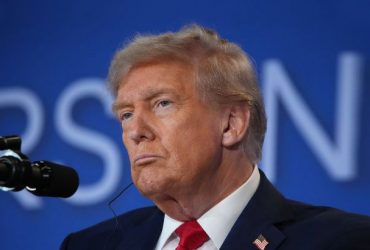 Президент США Дональд Трамп підсумував результати переговорів з Володимиром Путіним щодо України. Прогрес є, але угоди щодо припинення вогню не досягнуто.
