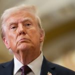 Дональд Трамп заявив, що успішна зустріч із Путіним і Зеленським може наблизити мир, але рішення про угоду мають ухвалювати Київ і Москва.
