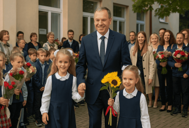 Як у Чехії відзначають перший дзвоник 1 вересня: традиції, культурний контекст та привітання чеською мовою для вчителів і учнів.