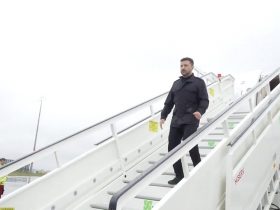 Зеленський прибув до Німеччини для участі в онлайн-переговорах з Трампом, європейськими лідерами та НАТО. Зустрічі з Мерцом та коаліцією охочих заплановані