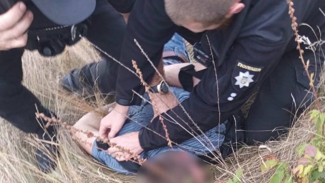 У Шаргороді на Вінниччині вбили двох школярів. Підозрюваного 23-річного чоловіка затримала поліція. У громаді оголосили дні жалоби.