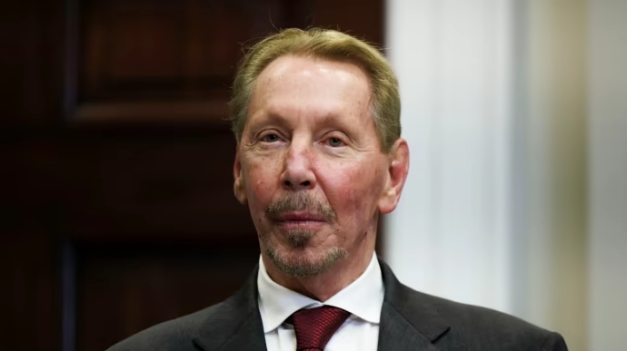 Ларрі Еллісон, співзасновник Oracle, став найбагатшою людиною світу, обійшовши Ілона Маска після стрибка акцій і нових хмарних контрактів компанії.