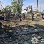 У Яровій на Донеччині кількість загиблих після російського удару зросла до 23. Ще 18 поранені, більшість жертв — пенсіонери, повідомила влада.