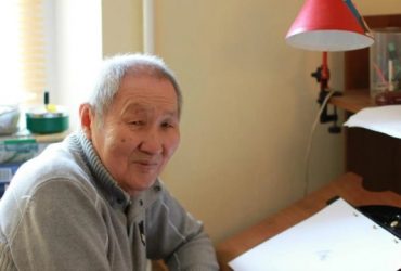 На 91-му році життя помер український художник Радна Сахалтуєв, автор візуальних образів мультфільмів «Острів скарбів», «Врунгель» і «Козаки».
