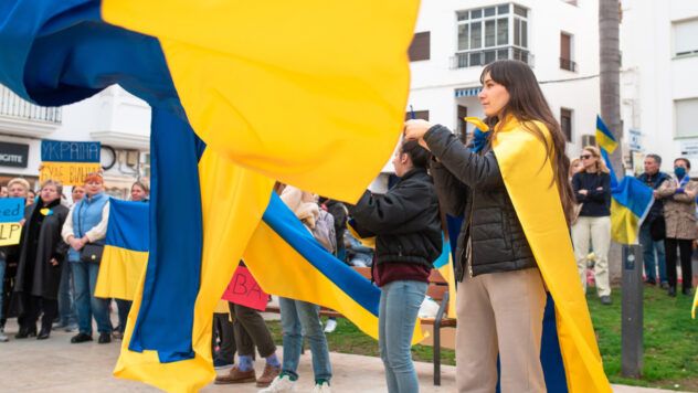 Міграція українців у ЄС: Німеччина, Іспанія та Румунія лідирують за приростом тимчасового захисту Кількість українців з тимчасовим захистом у ЄС досягла 4,35 млн: лідери за приростом — Німеччина, Іспанія та Румунія