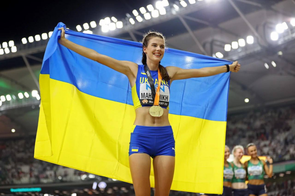 Ярослава Магучіх виграла ЧС-2026 у приміщенні з результатом 2,01 м. Юлія Левченко розділила «срібло» з Оліслагерс і Топич — одразу чотири призерки.