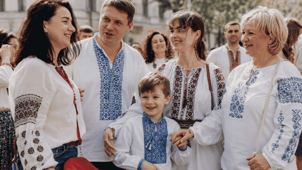 День вишиванки 2026 в Україні відзначають 21 травня. Пояснюємо дату, історію свята, символіку вишиванки та традиції святкування